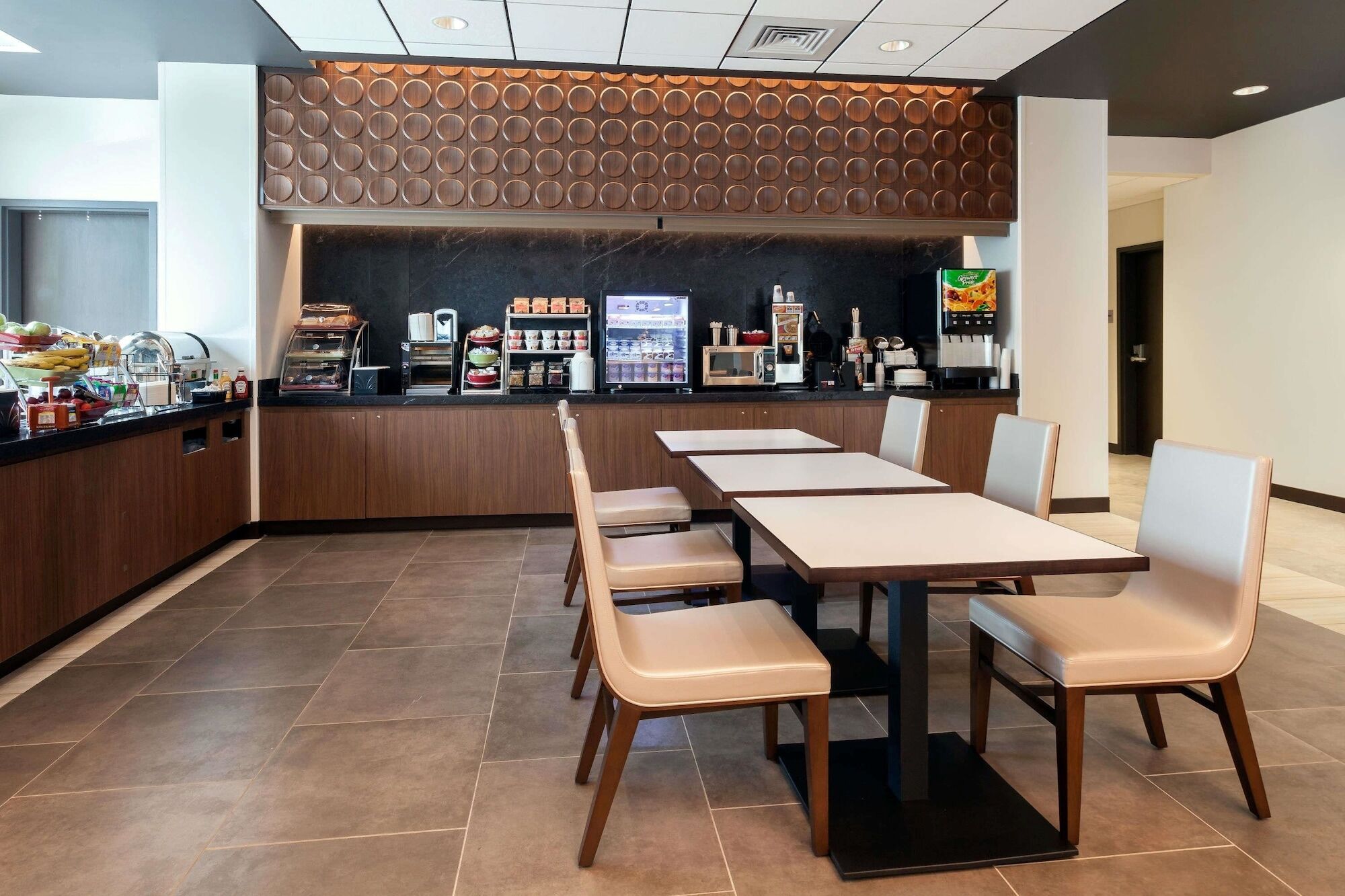 Отель Wingate By Wyndham Altoona Downtown/Medical Center Экстерьер фото